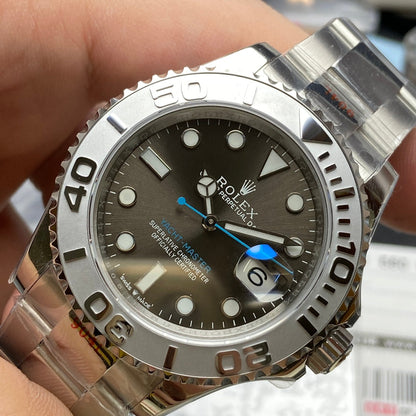 Luxury - Grey - Steel and platinum- Automatic -40mm