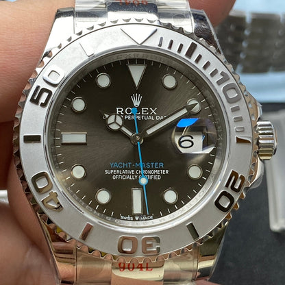 Luxury - Grey - Steel and platinum- Automatic -40mm